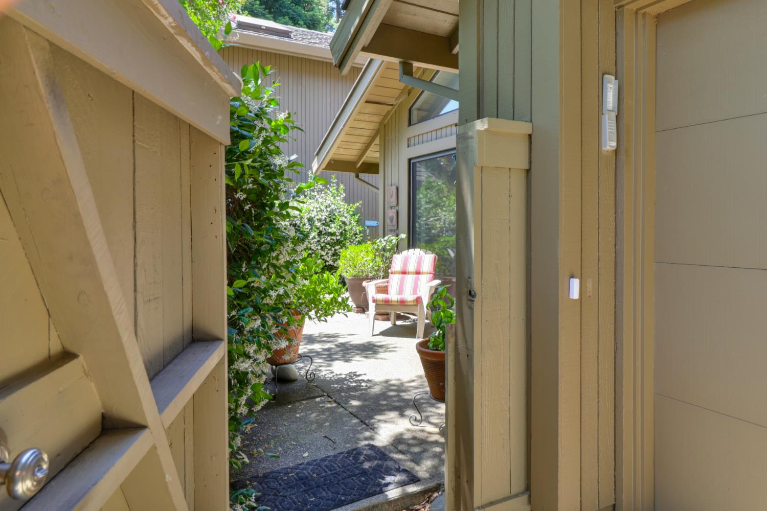 Detail Gallery Image 41 of 99 For 1911 Discovery Village Ln, Gold River,  CA 95670 - 2 Beds | 2 Baths