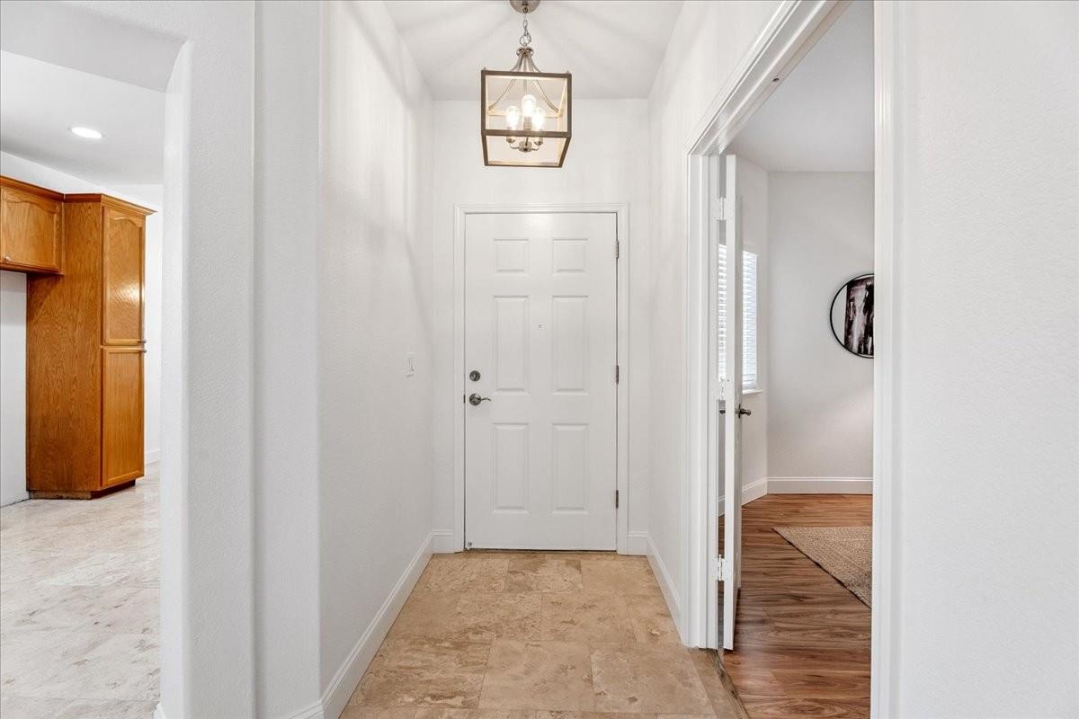 Detail Gallery Image 4 of 29 For 2358 1st St, Lincoln,  CA 95648 - 3 Beds | 2 Baths