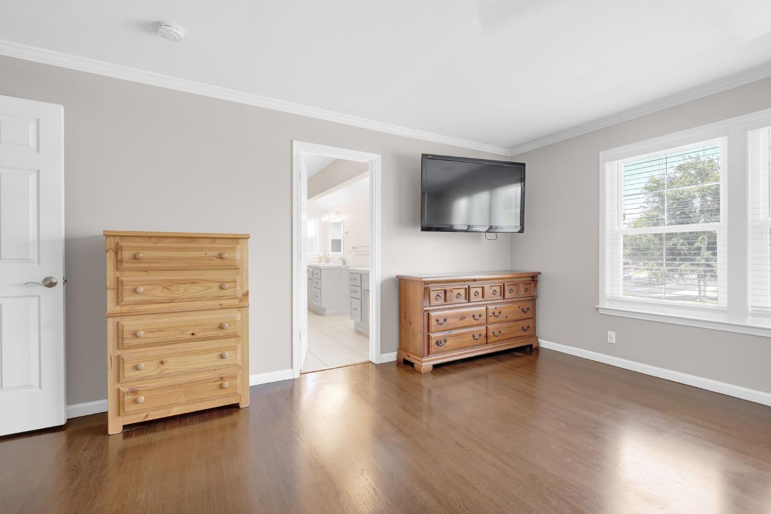 Detail Gallery Image 21 of 31 For 700 Fairview Dr, Woodland,  CA 95695 - 4 Beds | 2/1 Baths