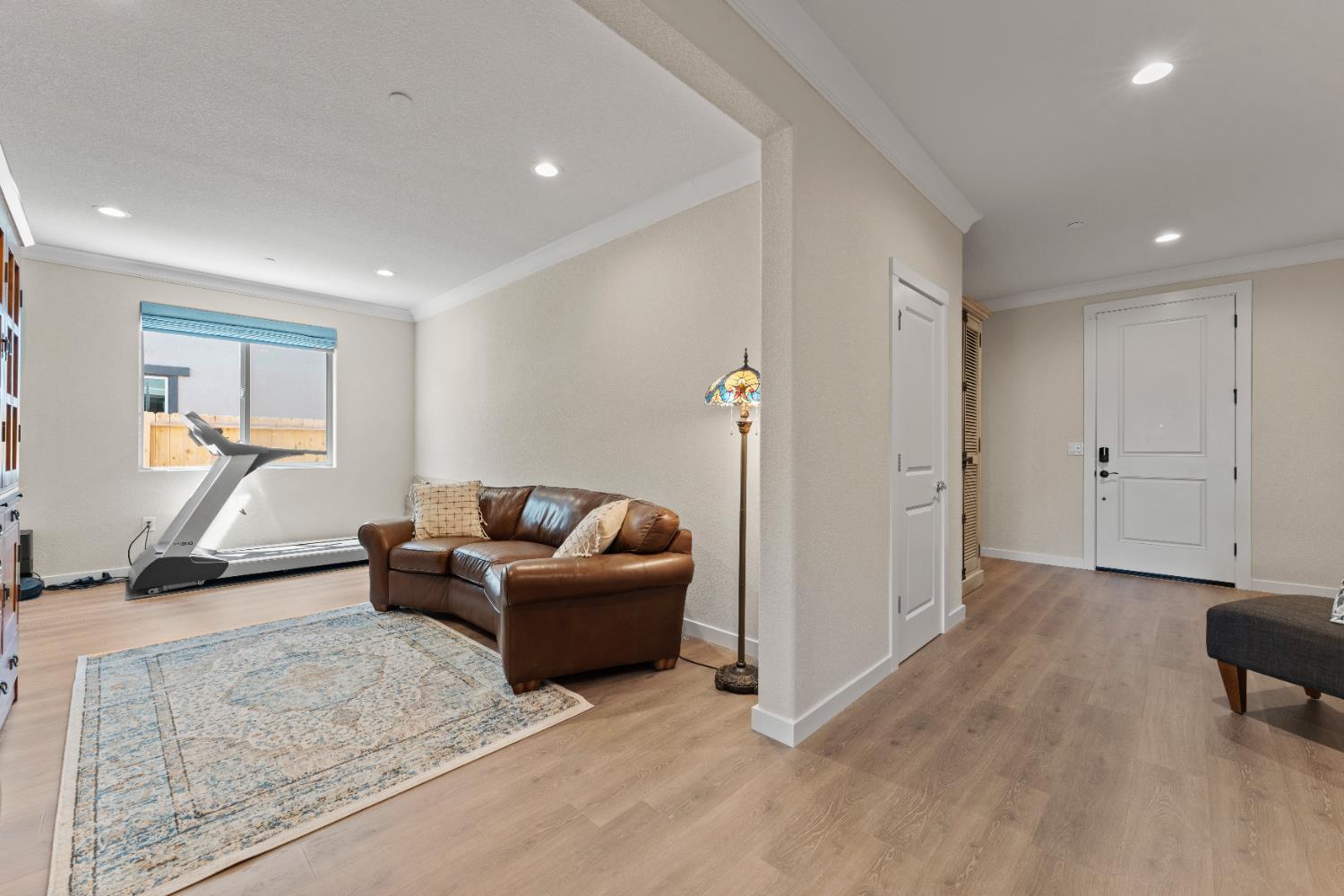 Detail Gallery Image 12 of 37 For 4363 Borderlands Dr, Rancho Cordova,  CA 95742 - 3 Beds | 3 Baths