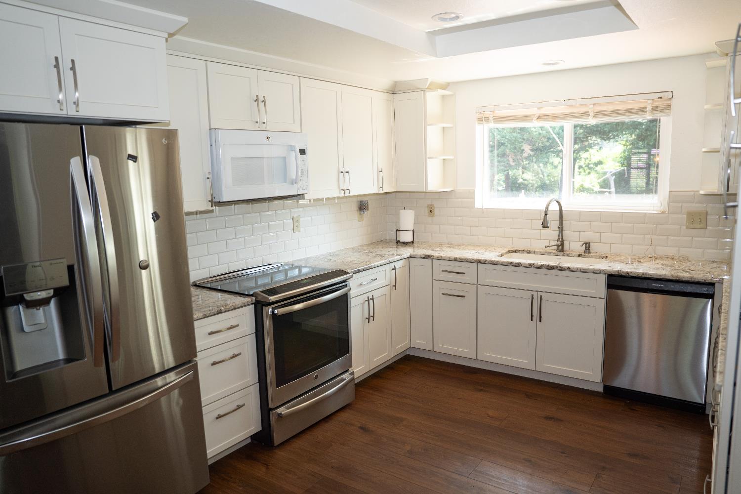 Detail Gallery Image 8 of 78 For 16939 Norlene Way, Grass Valley,  CA 95949 - 3 Beds | 2/1 Baths