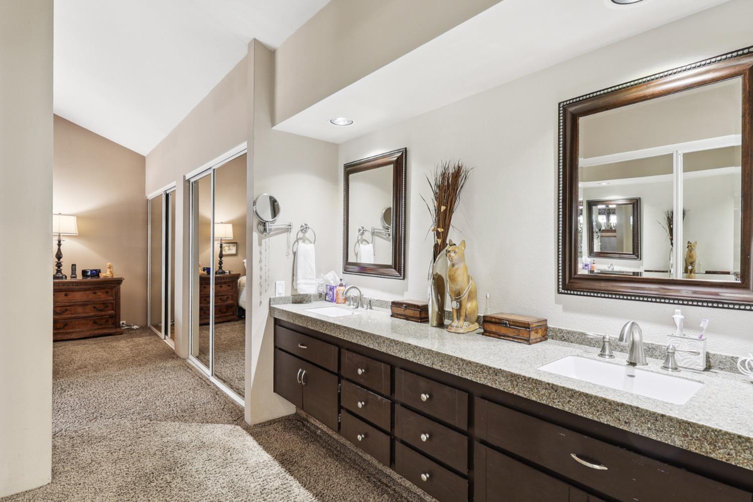 Detail Gallery Image 32 of 99 For 1911 Discovery Village Ln, Gold River,  CA 95670 - 2 Beds | 2 Baths