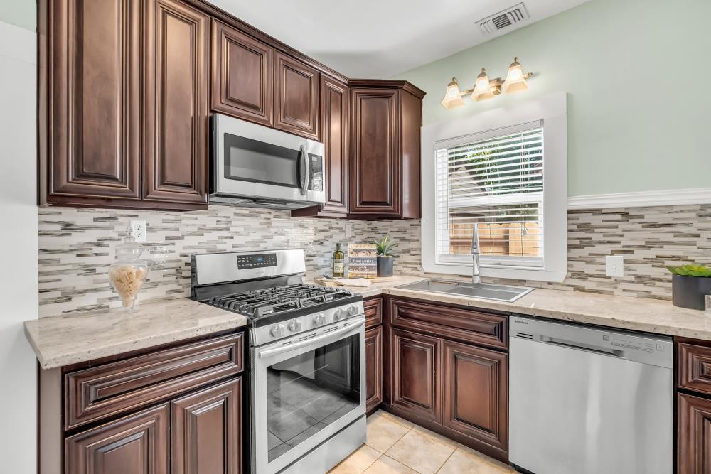 Detail Gallery Image 14 of 38 For 3826 Bigler Way, Sacramento,  CA 95817 - 2 Beds | 1 Baths
