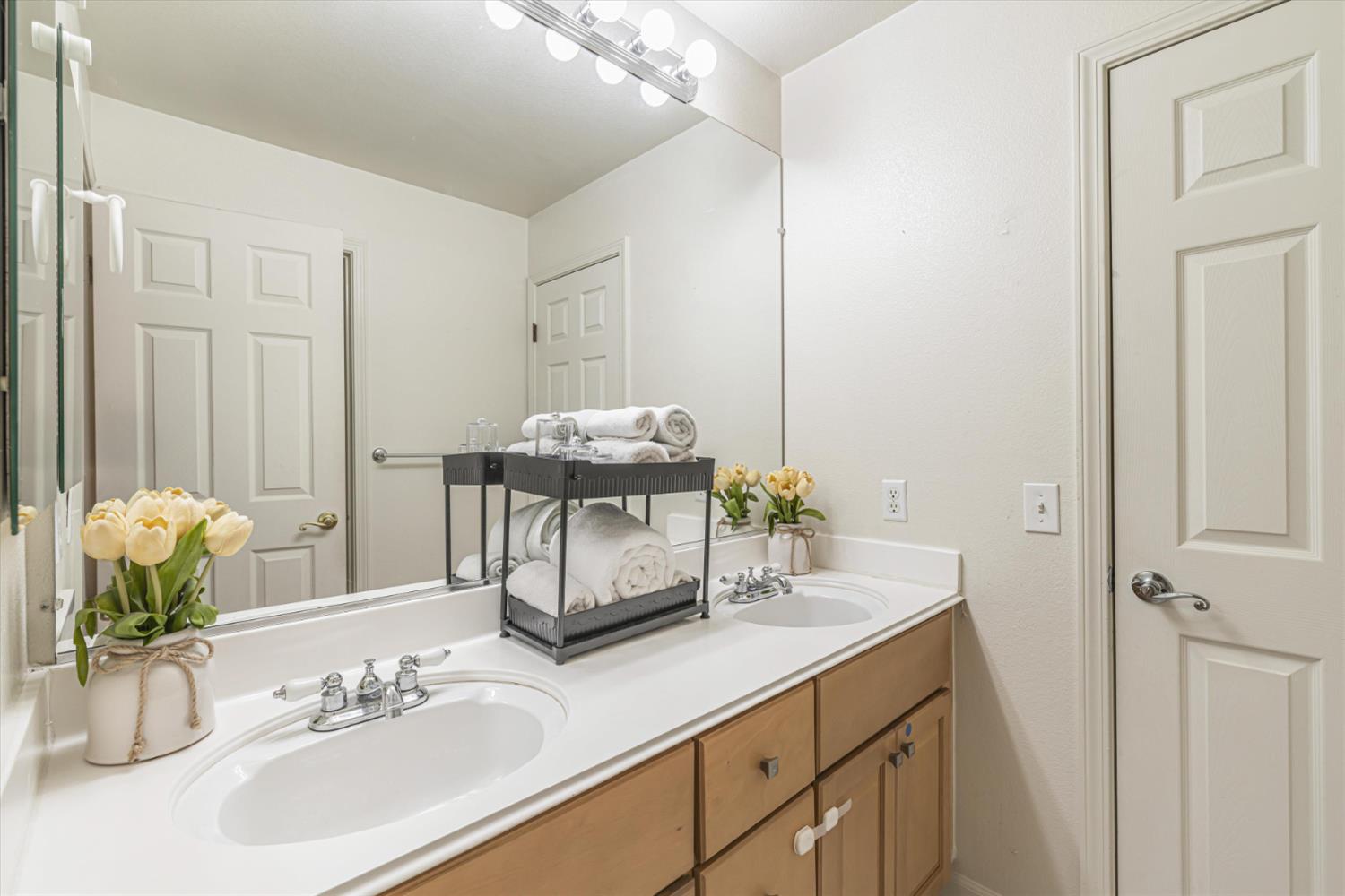 Detail Gallery Image 25 of 31 For 4864 Belford Peak Way, Antioch,  CA 94531 - 4 Beds | 3 Baths