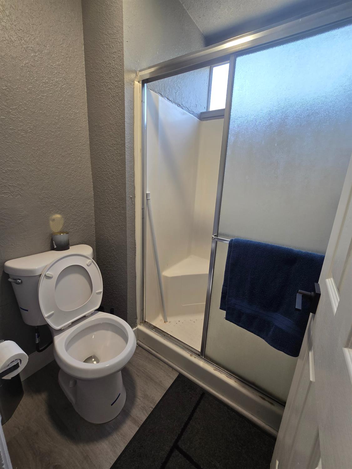 Detail Gallery Image 7 of 22 For 1957 Comstock Dr, Stockton,  CA 95209 - – Beds | – Baths