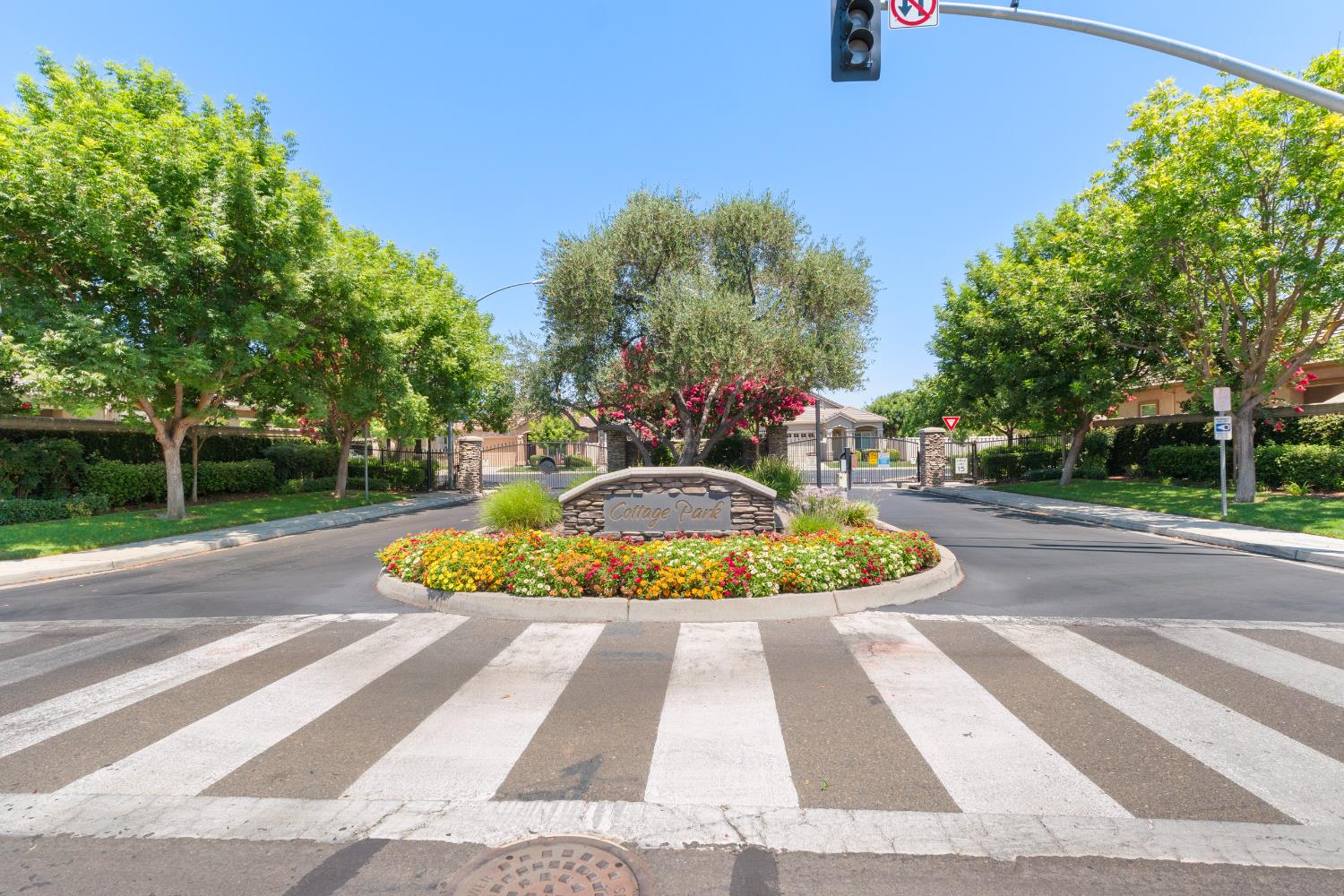Detail Gallery Image 40 of 51 For 2431 Bird Rock Pl, Turlock,  CA 95380 - 3 Beds | 2 Baths