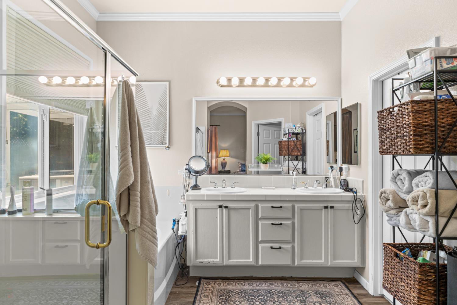 Detail Gallery Image 41 of 60 For 2020 Malcolm Way, Modesto,  CA 95356 - 3 Beds | 3 Baths