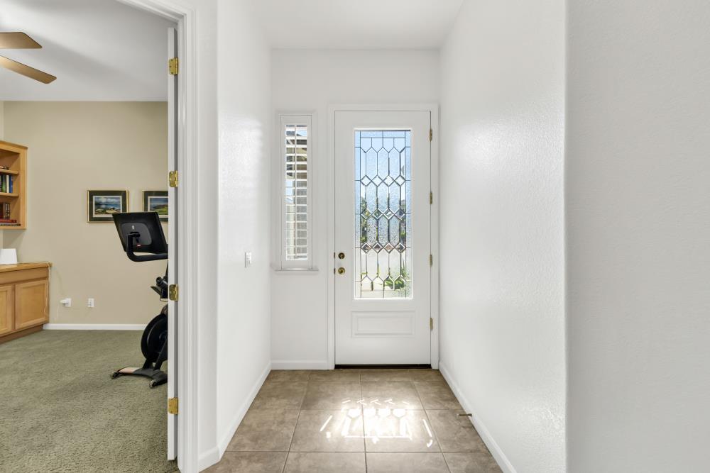 Detail Gallery Image 5 of 64 For 9688 Pasture Rose Ct, Elk Grove,  CA 95624 - 3 Beds | 2/1 Baths