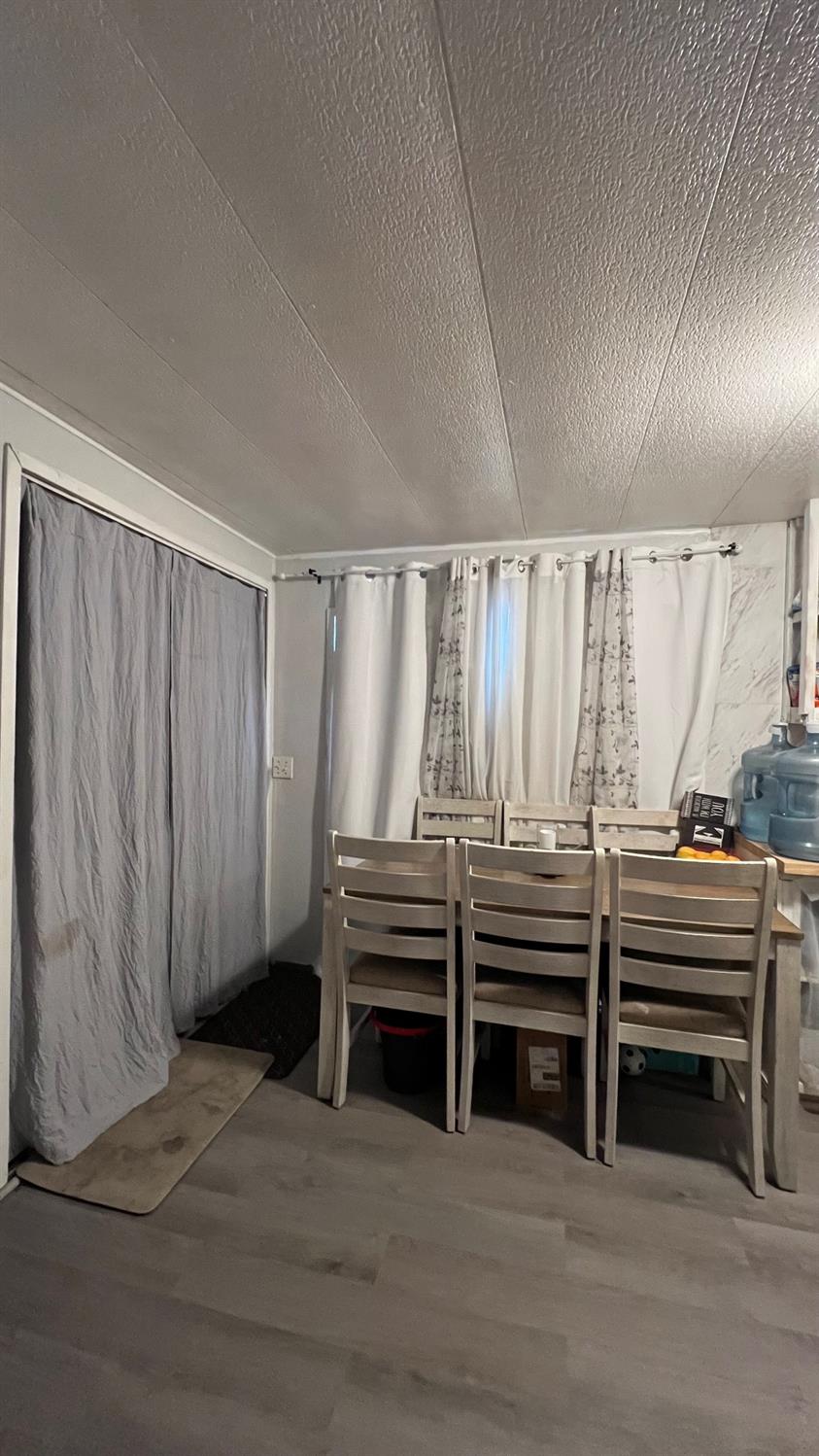 Detail Gallery Image 4 of 16 For 436 N Mercey Springs Rd 69, Los Banos,  CA 93635 - 2 Beds | 1/1 Baths