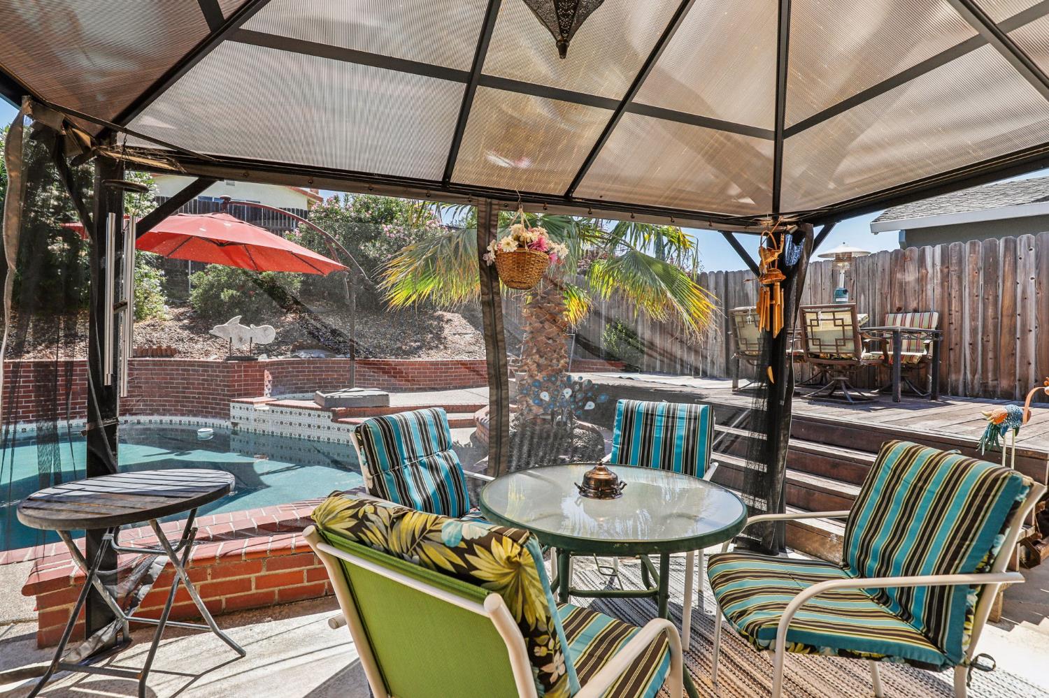 Detail Gallery Image 44 of 55 For 8058 Mesa Oak Way, Citrus Heights,  CA 95610 - 5 Beds | 3 Baths