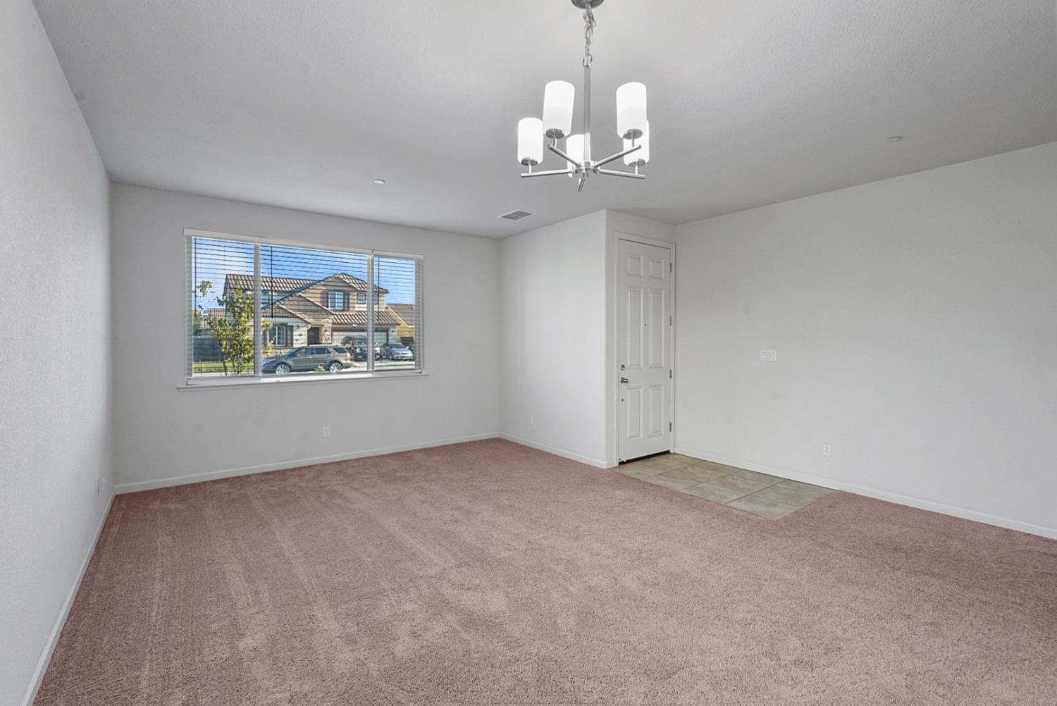 Detail Gallery Image 11 of 41 For 1444 San Pedro St, Los Banos,  CA 93635 - 4 Beds | 2 Baths