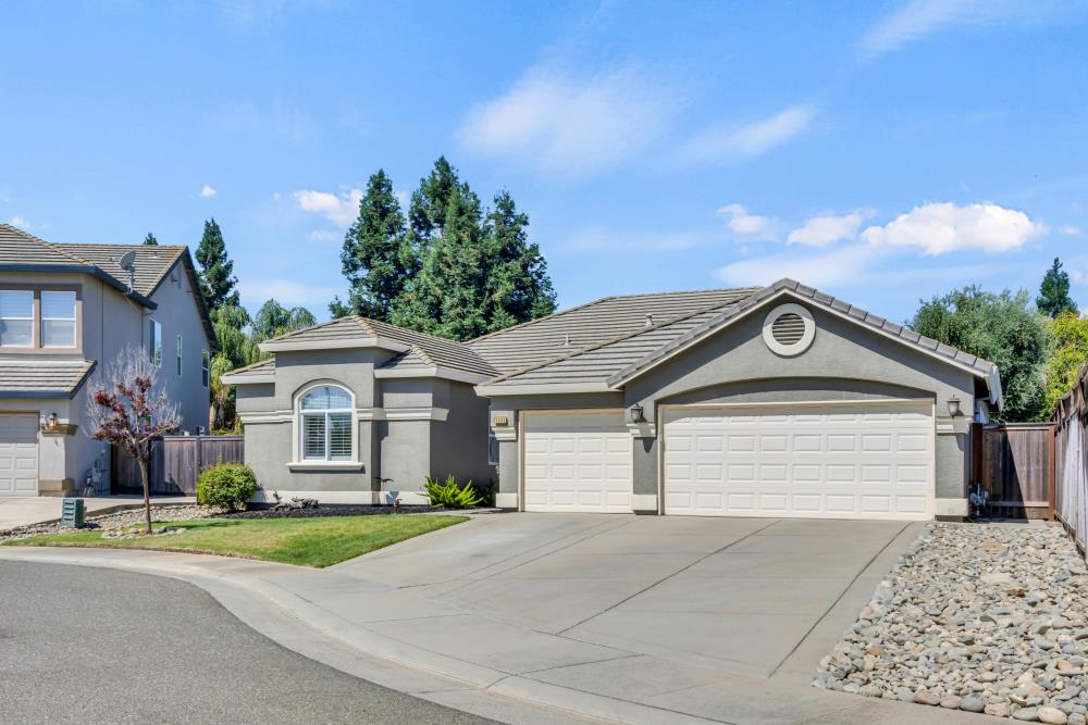 Detail Gallery Image 2 of 64 For 9688 Pasture Rose Ct, Elk Grove,  CA 95624 - 3 Beds | 2/1 Baths