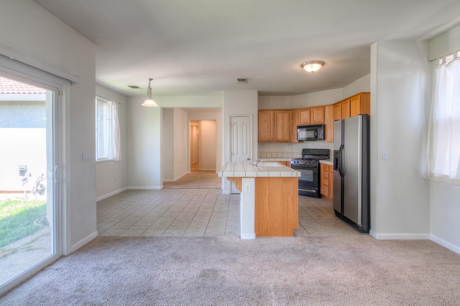 Detail Gallery Image 12 of 44 For 4124 Wood Spice Way, Rancho Cordova,  CA 95742 - 3 Beds | 2 Baths