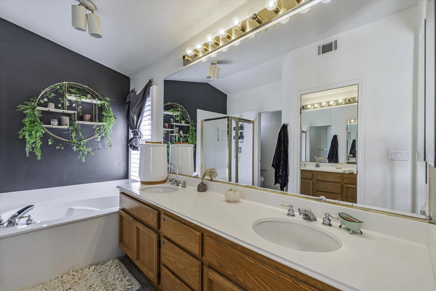 Detail Gallery Image 15 of 31 For 4864 Belford Peak Way, Antioch,  CA 94531 - 4 Beds | 3 Baths