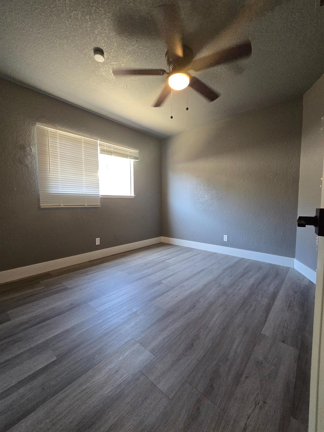 Detail Gallery Image 14 of 22 For 1957 Comstock Dr, Stockton,  CA 95209 - – Beds | – Baths