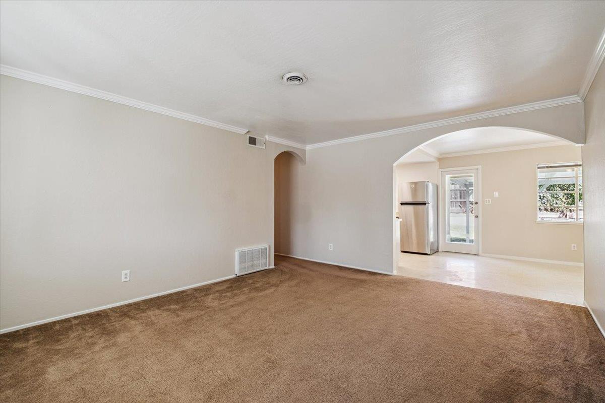 Detail Gallery Image 8 of 28 For 6609 Medora Dr, North Highlands,  CA 95660 - 3 Beds | 1/1 Baths