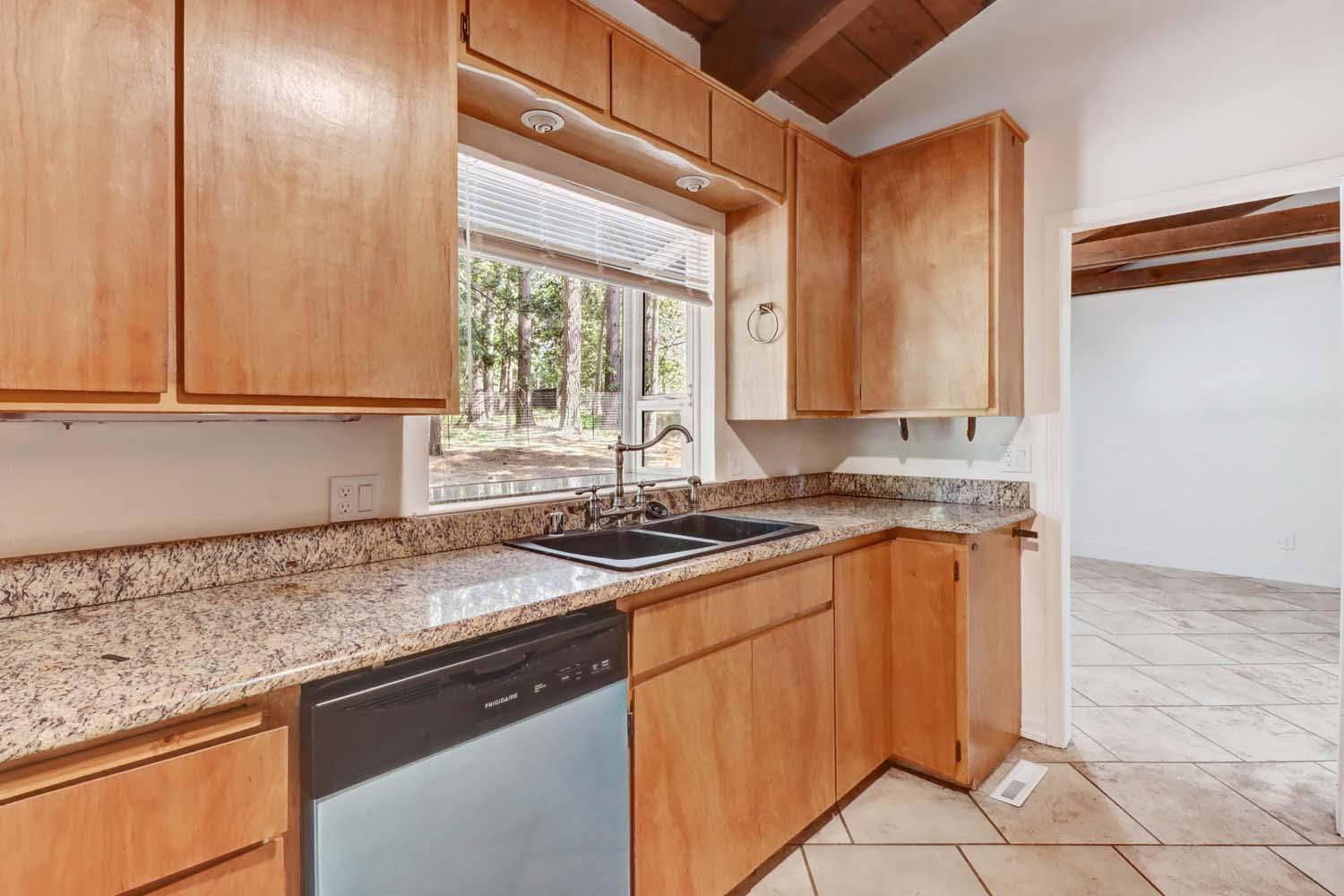 Detail Gallery Image 9 of 89 For 11118 Banner Lava Cap Rd, Nevada City,  CA 95959 - 3 Beds | 2 Baths