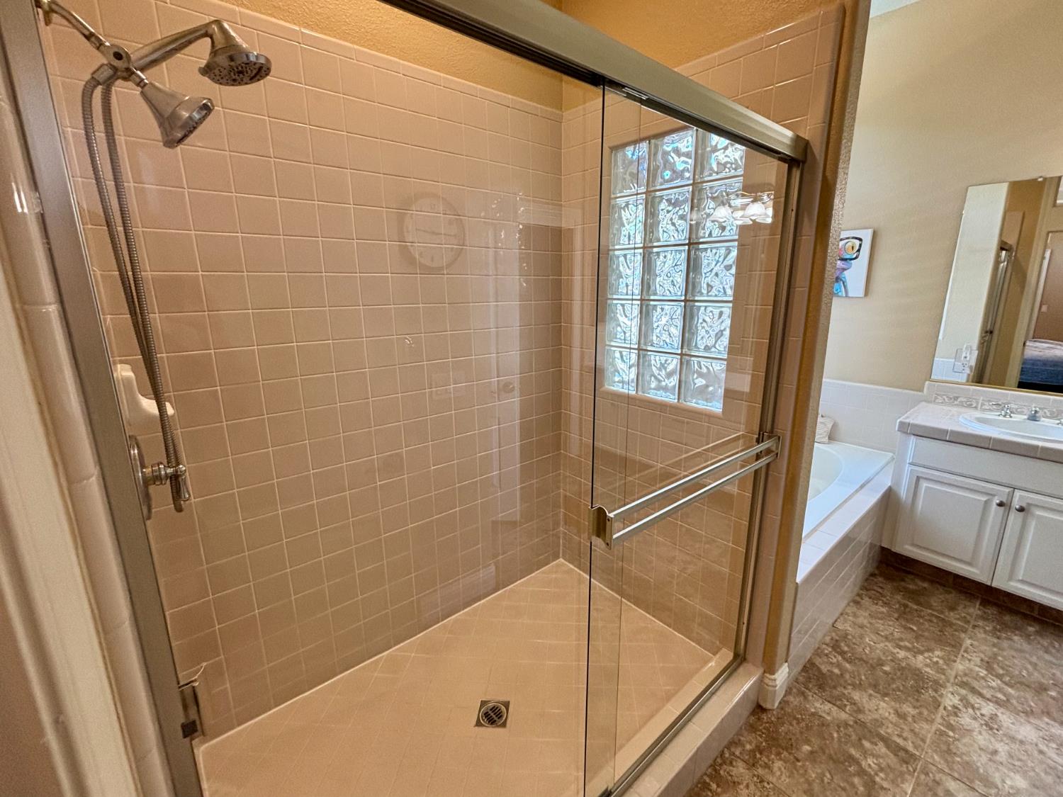 Detail Gallery Image 37 of 68 For 2937 Heritage Oak Way, Lodi,  CA 95242 - 3 Beds | 2 Baths