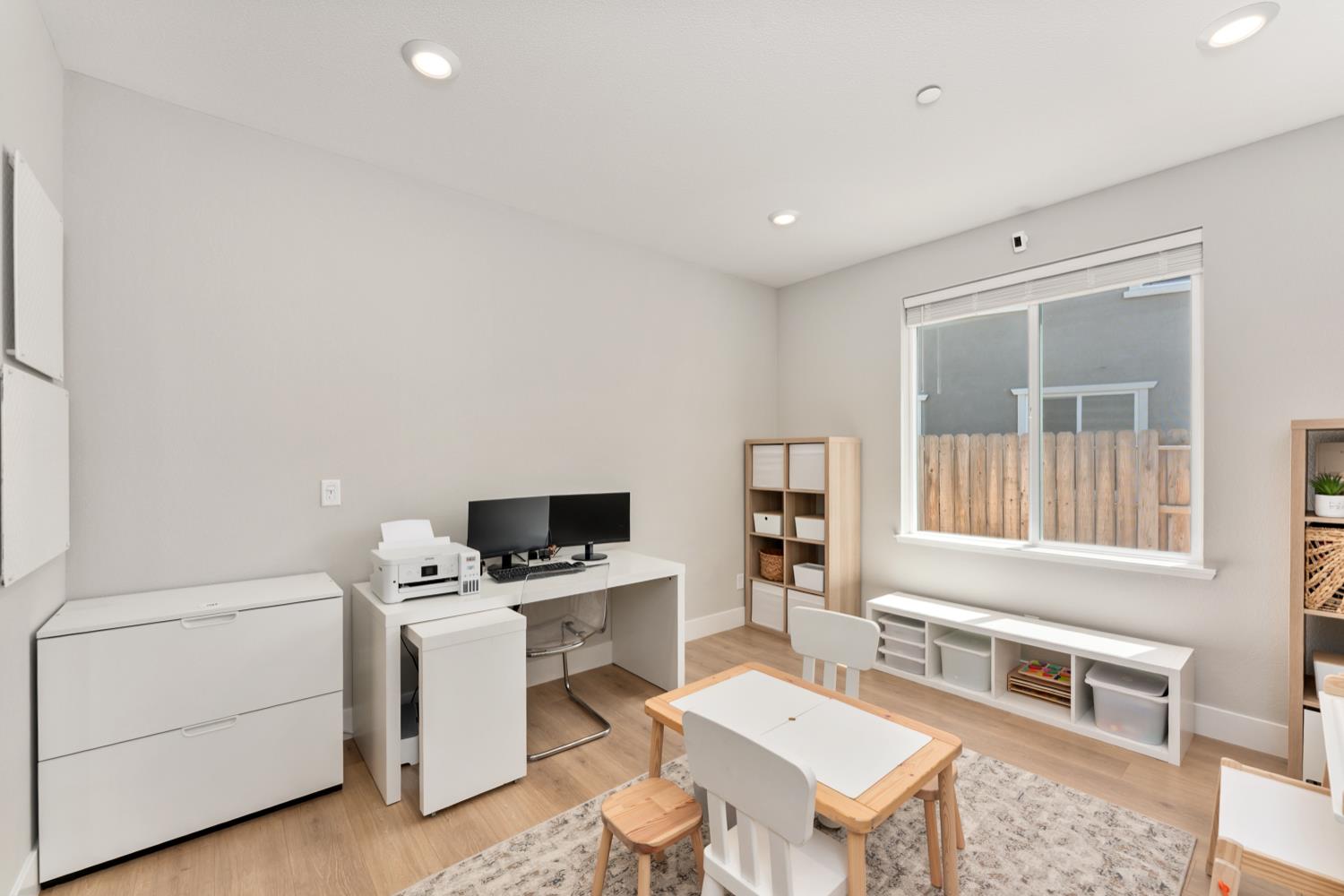 Detail Gallery Image 25 of 83 For 2073 Challenger Way, Roseville,  CA 95747 - 4 Beds | 3/1 Baths