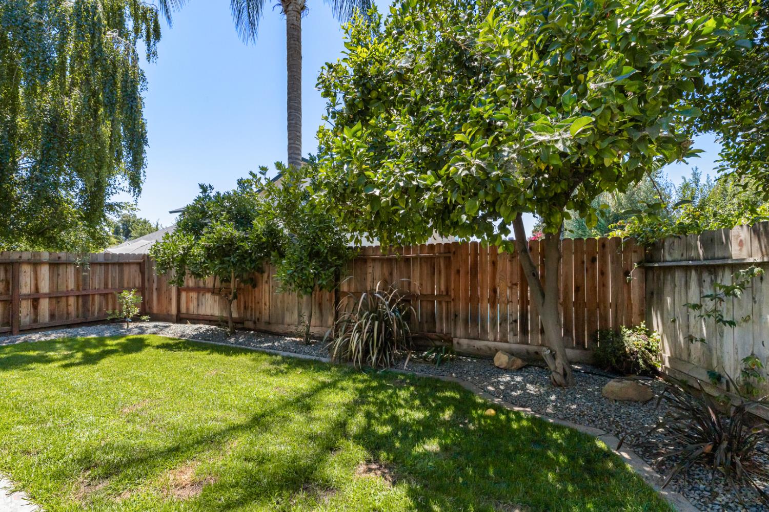 Detail Gallery Image 25 of 39 For 1551 Arnell Pl, Manteca,  CA 95337 - 3 Beds | 2/1 Baths