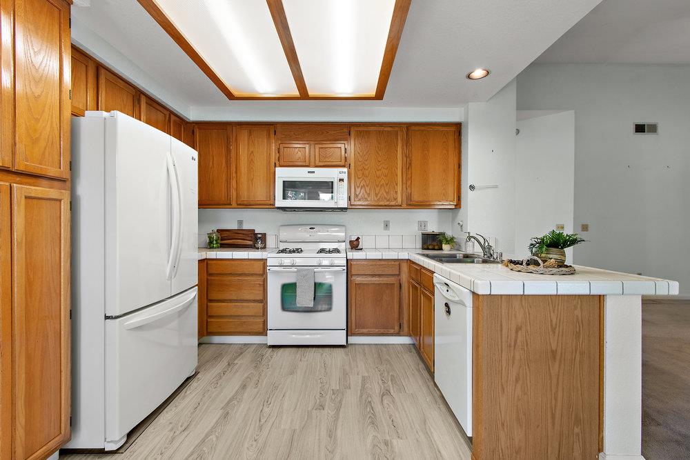 Detail Gallery Image 13 of 33 For 4701 Summer Oak Ct, Antelope,  CA 95843 - 3 Beds | 2 Baths