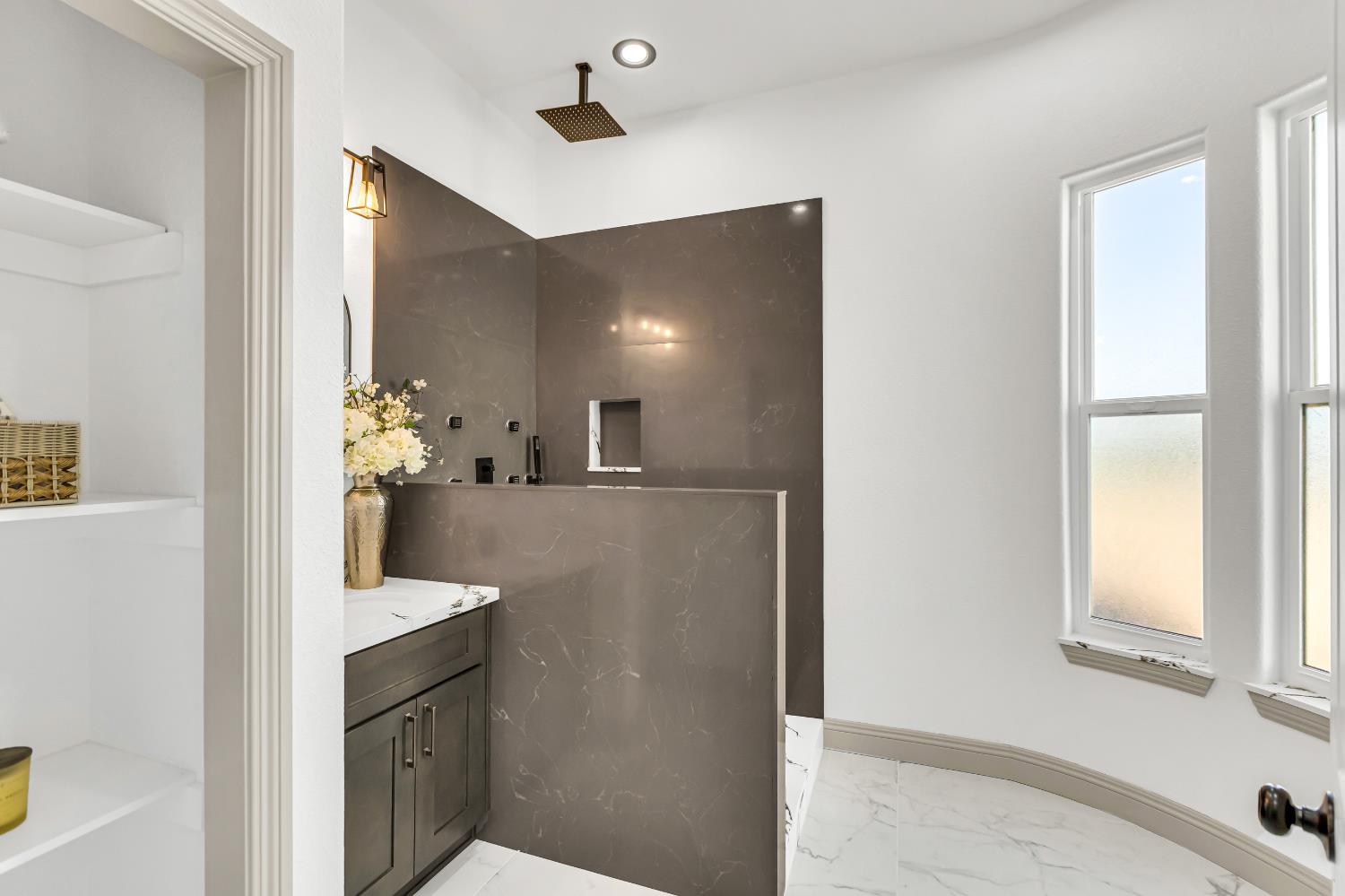 Detail Gallery Image 55 of 98 For 14537 Mira Vista Ln, Lockeford,  CA 95237 - 7 Beds | 4/1 Baths