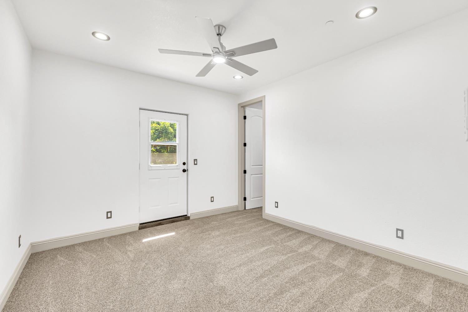 Detail Gallery Image 82 of 98 For 14537 Mira Vista Ln, Lockeford,  CA 95237 - 7 Beds | 4/1 Baths