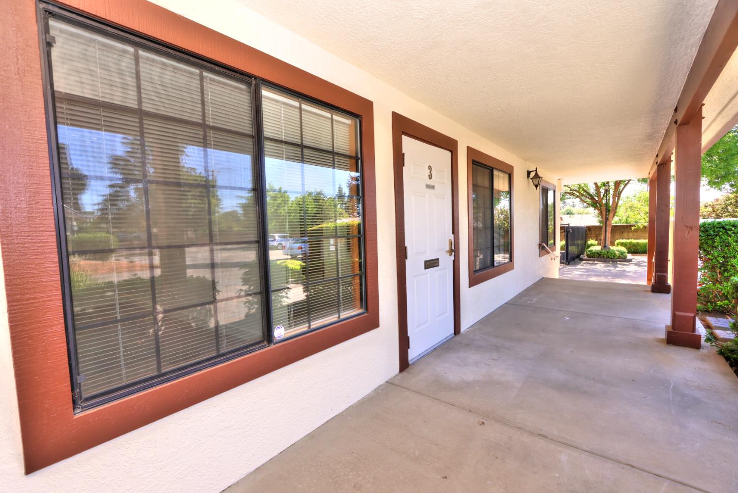 Detail Gallery Image 31 of 51 For 1601 Executive Ct, Sacramento,  CA 95864 - – Beds | – Baths
