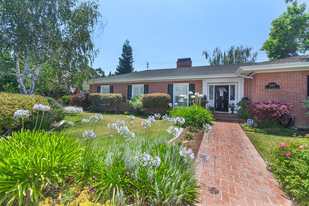 Detail Gallery Image 7 of 73 For 1060 W Monterey Ave, Stockton,  CA 95204 - 4 Beds | 3 Baths