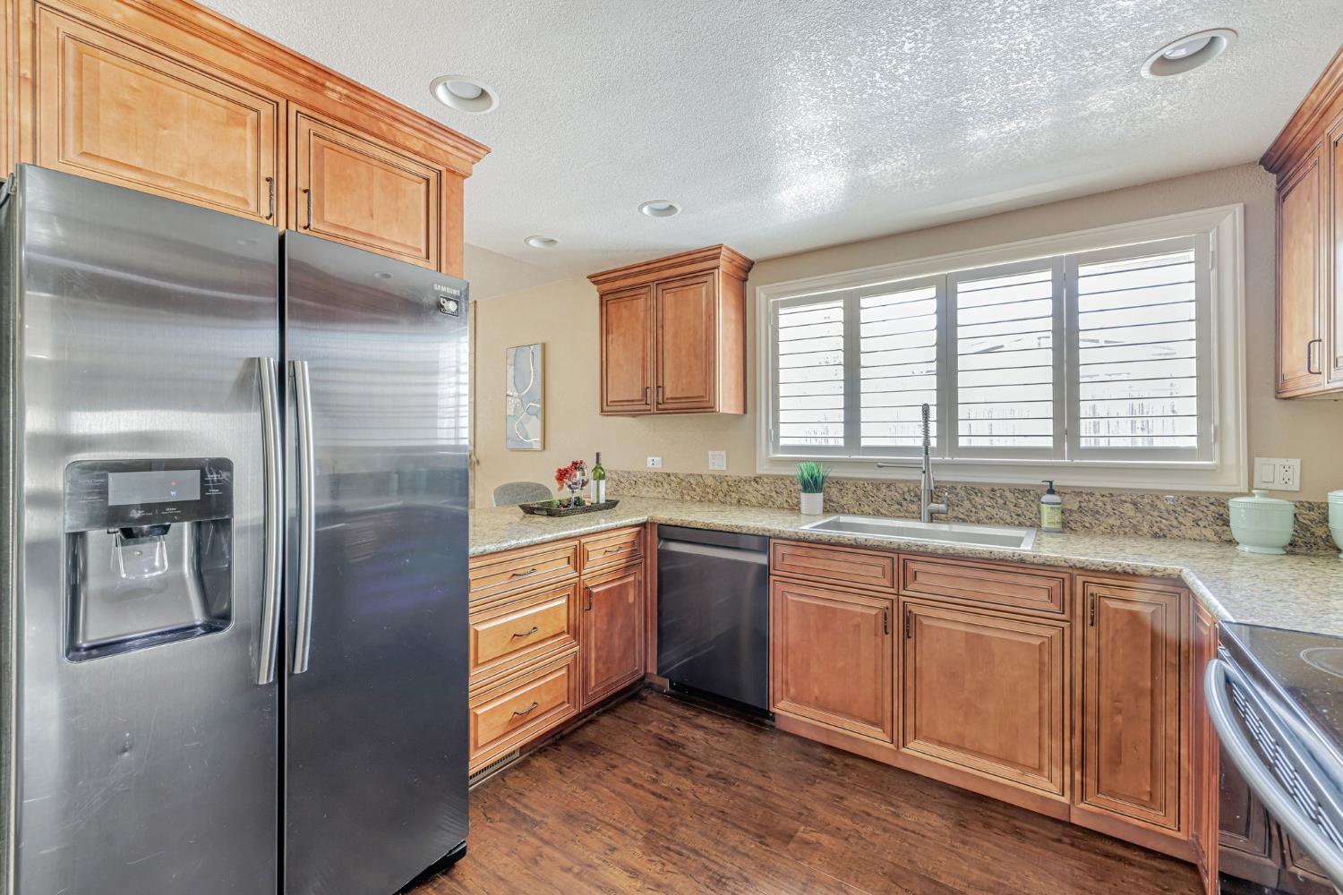 Detail Gallery Image 12 of 58 For 4469 Benton Way, Shingle Springs,  CA 95682 - 4 Beds | 2 Baths