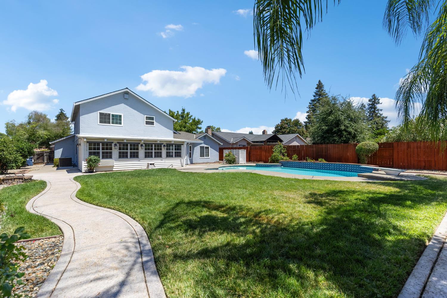 Detail Gallery Image 44 of 54 For 8646 Blue Jay Way, Citrus Heights,  CA 95610 - 4 Beds | 2/1 Baths