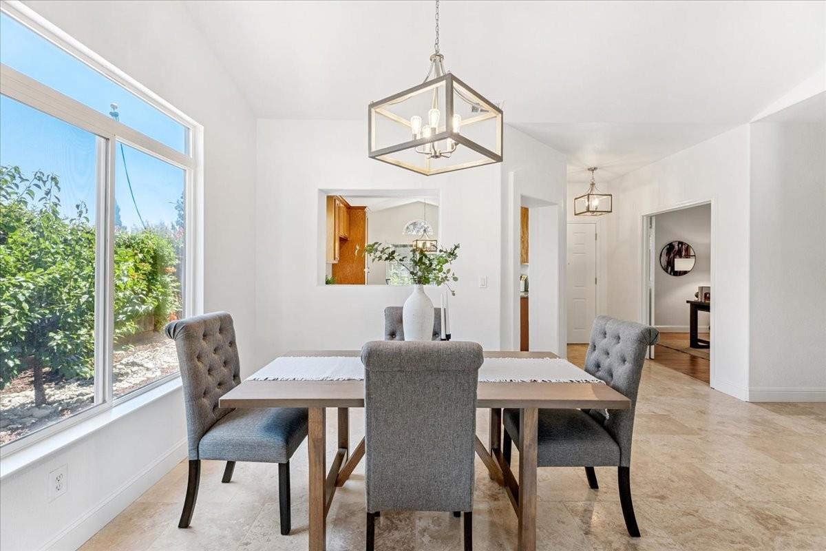 Detail Gallery Image 9 of 29 For 2358 1st St, Lincoln,  CA 95648 - 3 Beds | 2 Baths