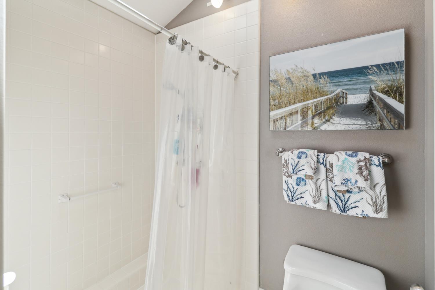 Detail Gallery Image 31 of 99 For 1911 Discovery Village Ln, Gold River,  CA 95670 - 2 Beds | 2 Baths
