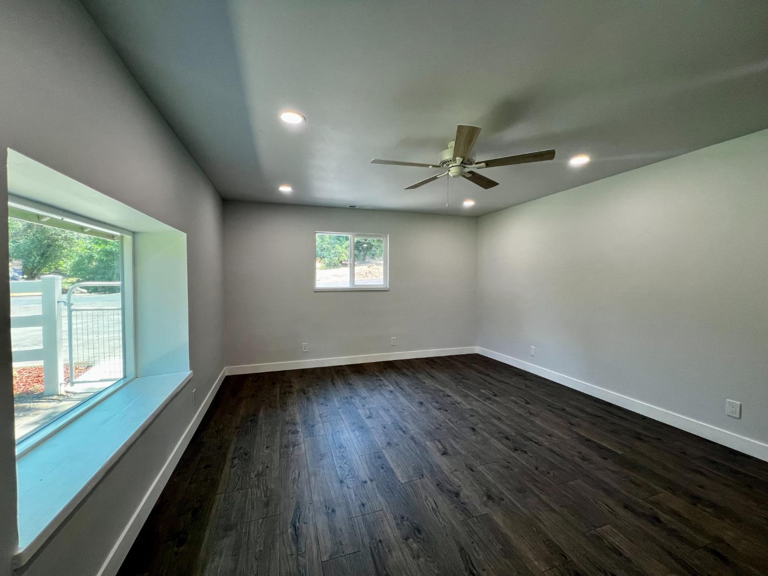 Detail Gallery Image 5 of 64 For 2018 Whistler Way, Somerset,  CA 95684 - 3 Beds | 2 Baths