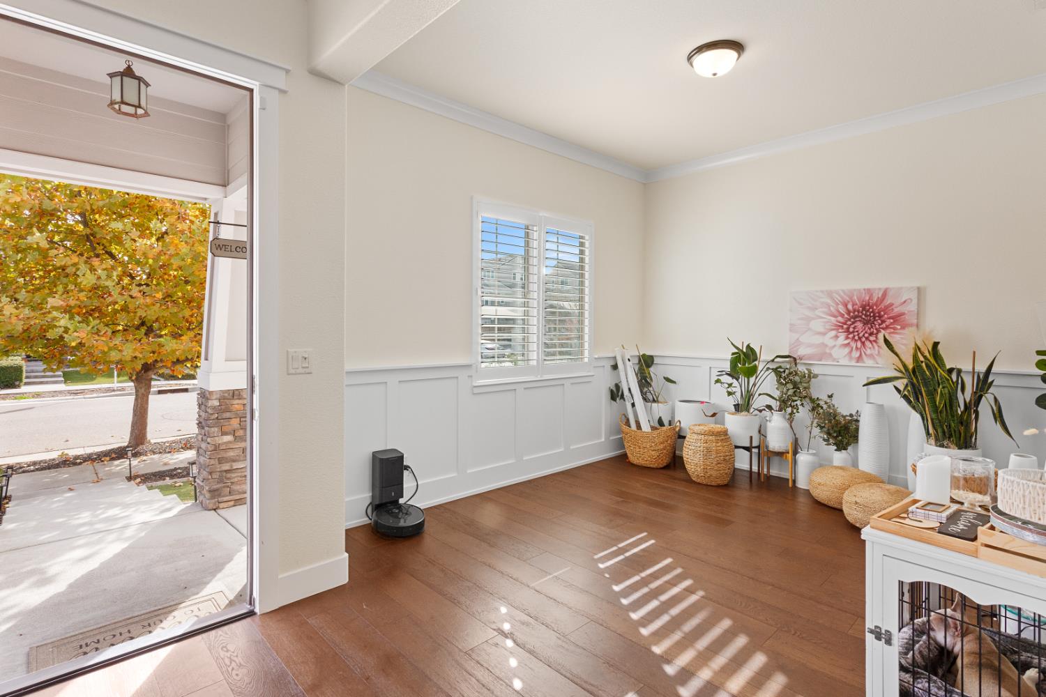 Detail Gallery Image 3 of 24 For 3001 Oak Trail Way, Roseville,  CA 95747 - 3 Beds | 3 Baths