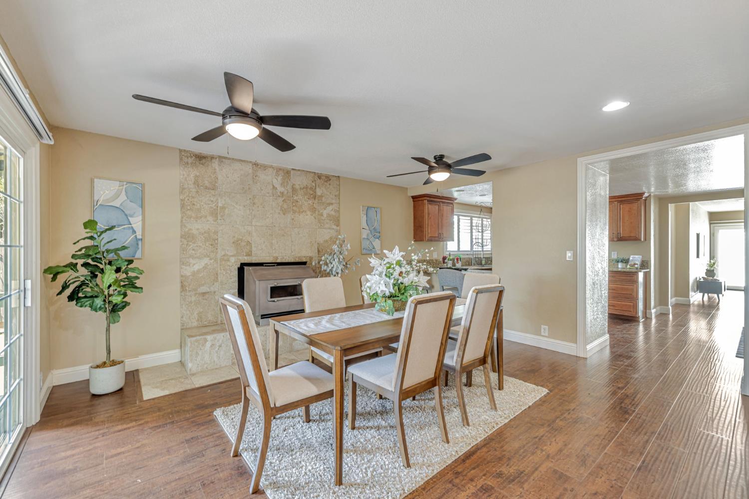 Detail Gallery Image 11 of 58 For 4469 Benton Way, Shingle Springs,  CA 95682 - 4 Beds | 2 Baths