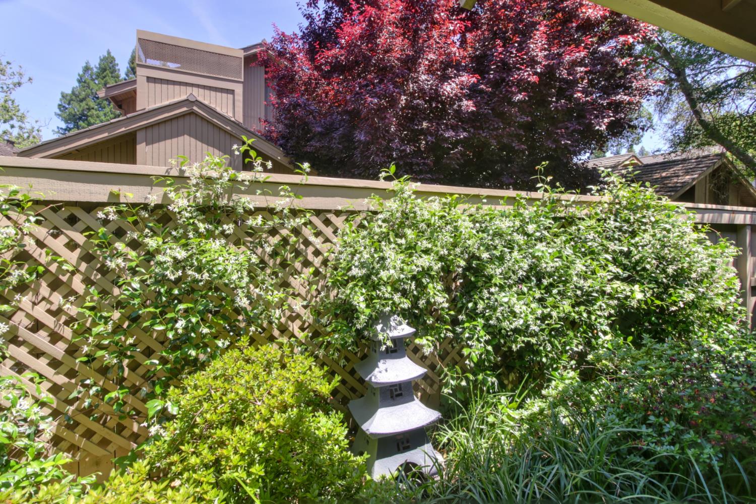 Detail Gallery Image 90 of 99 For 1911 Discovery Village Ln, Gold River,  CA 95670 - 2 Beds | 2 Baths