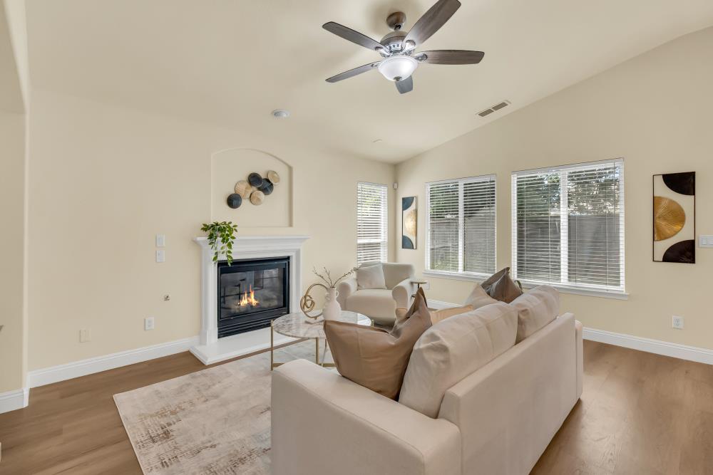 Detail Gallery Image 12 of 53 For 11772 Lilac Canyon Ct, Rancho Cordova,  CA 95742 - 4 Beds | 3 Baths
