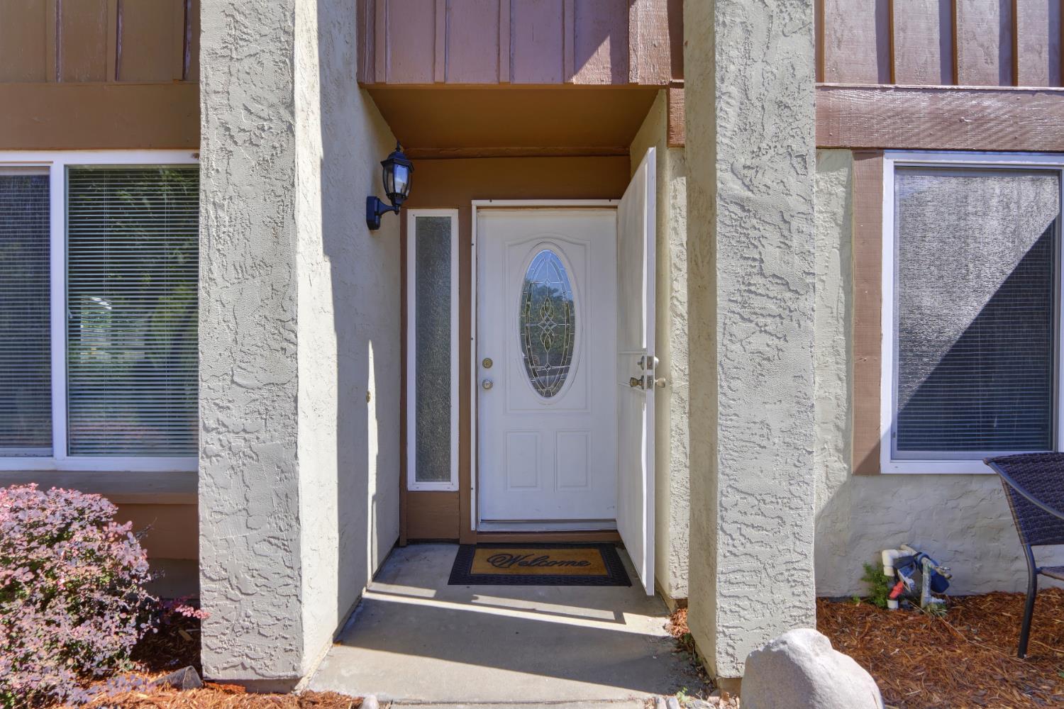 Detail Gallery Image 7 of 48 For 9013 Meadowsweet Way, Elk Grove,  CA 95624 - 4 Beds | 2 Baths
