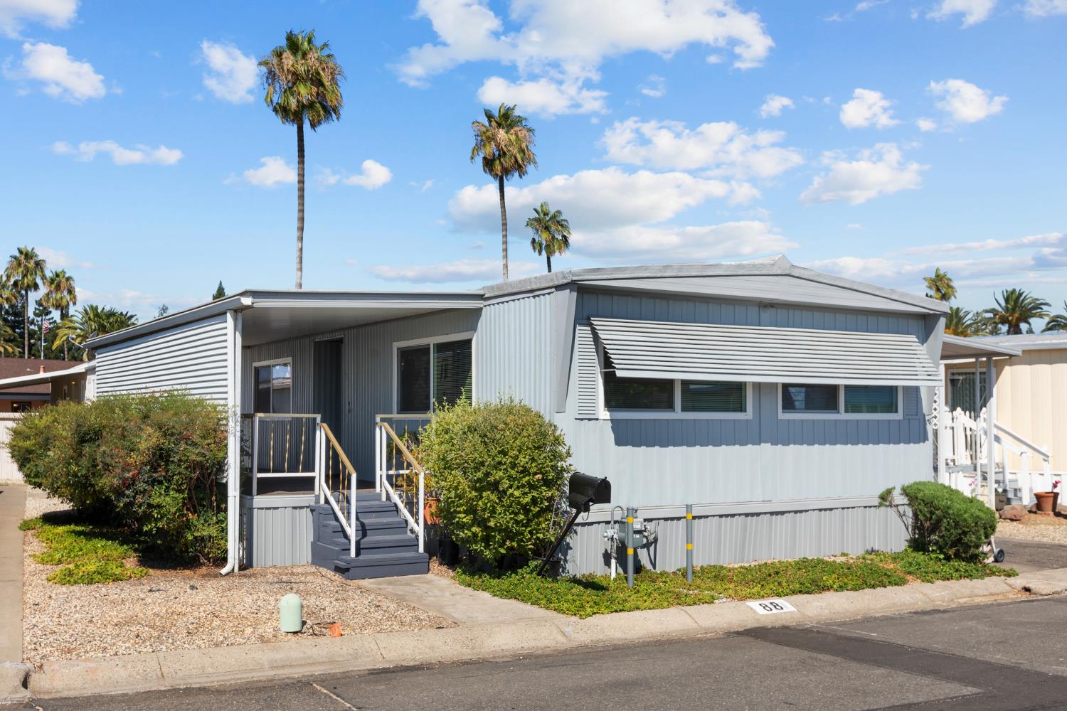 Detail Gallery Image 1 of 30 For 8181 Folsom Blvd 88, Sacramento,  CA 95826 - 2 Beds | 1 Baths