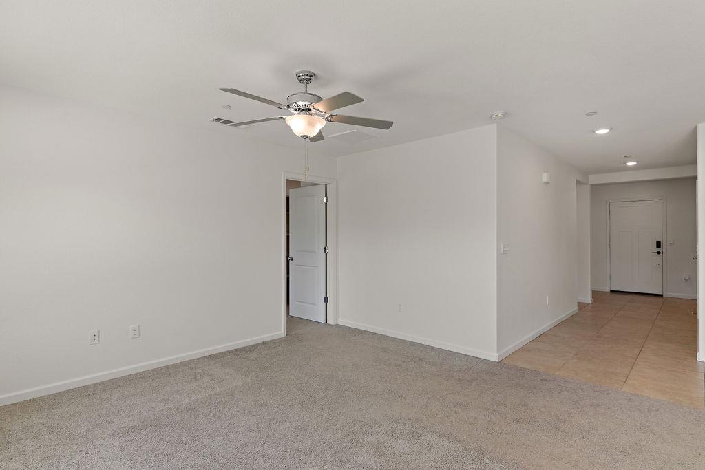 Detail Gallery Image 5 of 37 For 12084 Royal Ct, Waterford,  CA 95386 - 4 Beds | 2 Baths