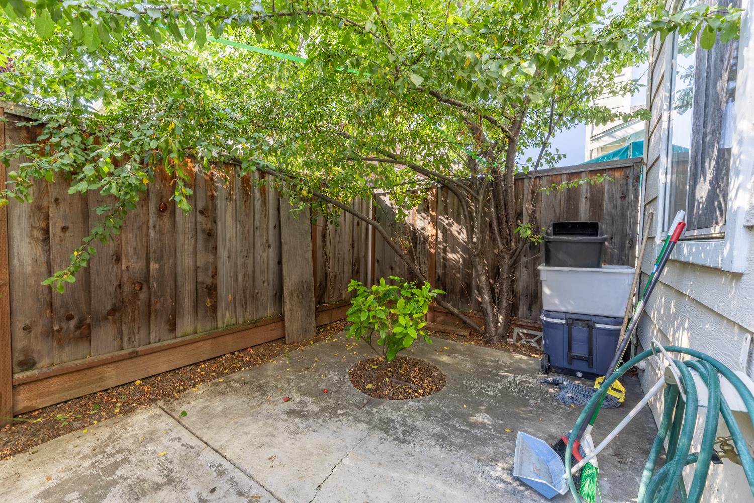 Detail Gallery Image 33 of 37 For 39965 Potrero Dr, Newark,  CA 94560 - 4 Beds | 3 Baths