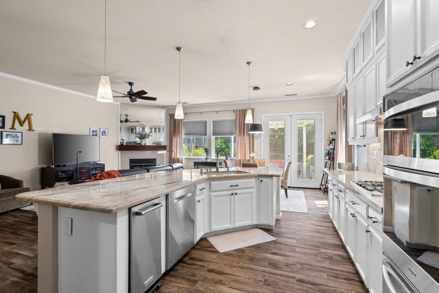 Detail Gallery Image 28 of 60 For 2020 Malcolm Way, Modesto,  CA 95356 - 3 Beds | 3 Baths