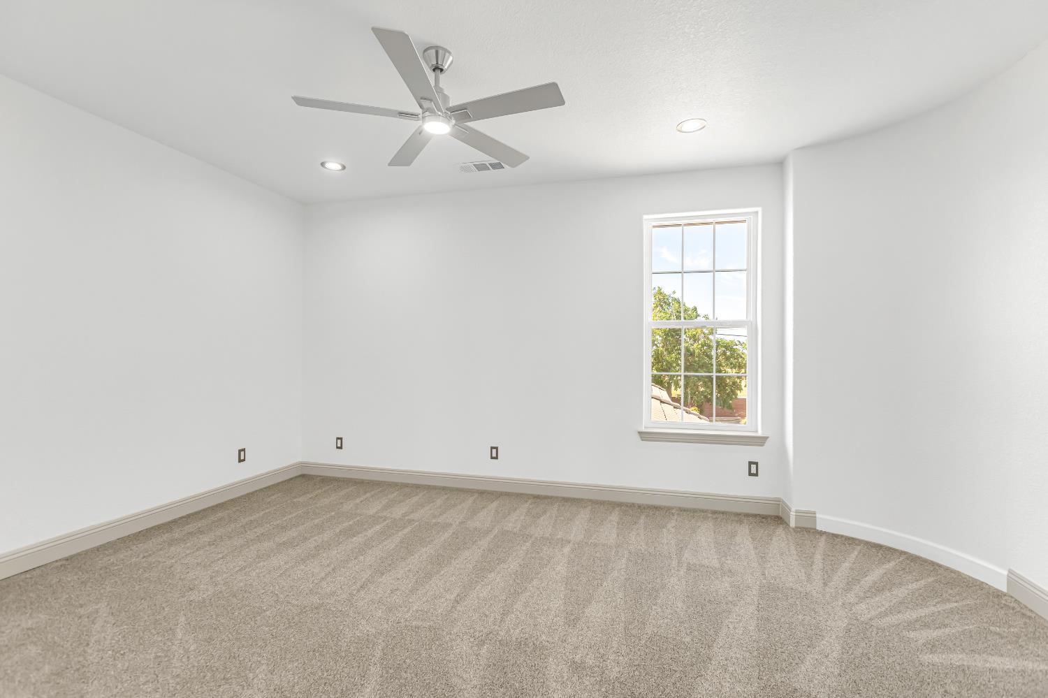 Detail Gallery Image 78 of 98 For 14537 Mira Vista Ln, Lockeford,  CA 95237 - 7 Beds | 4/1 Baths