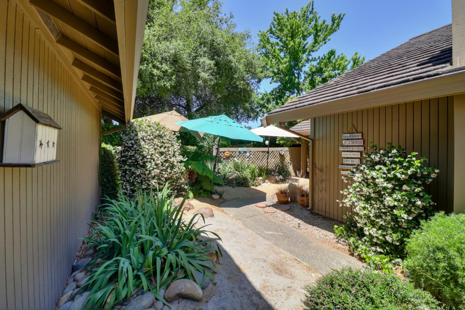Detail Gallery Image 50 of 99 For 1911 Discovery Village Ln, Gold River,  CA 95670 - 2 Beds | 2 Baths