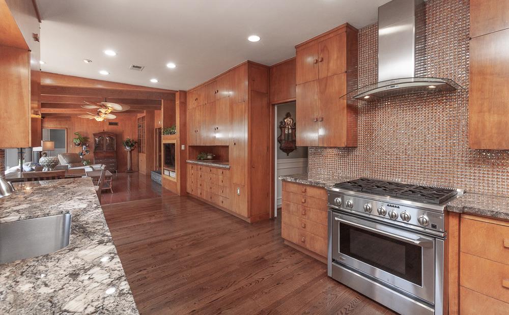 Detail Gallery Image 21 of 73 For 1060 W Monterey Ave, Stockton,  CA 95204 - 4 Beds | 3 Baths