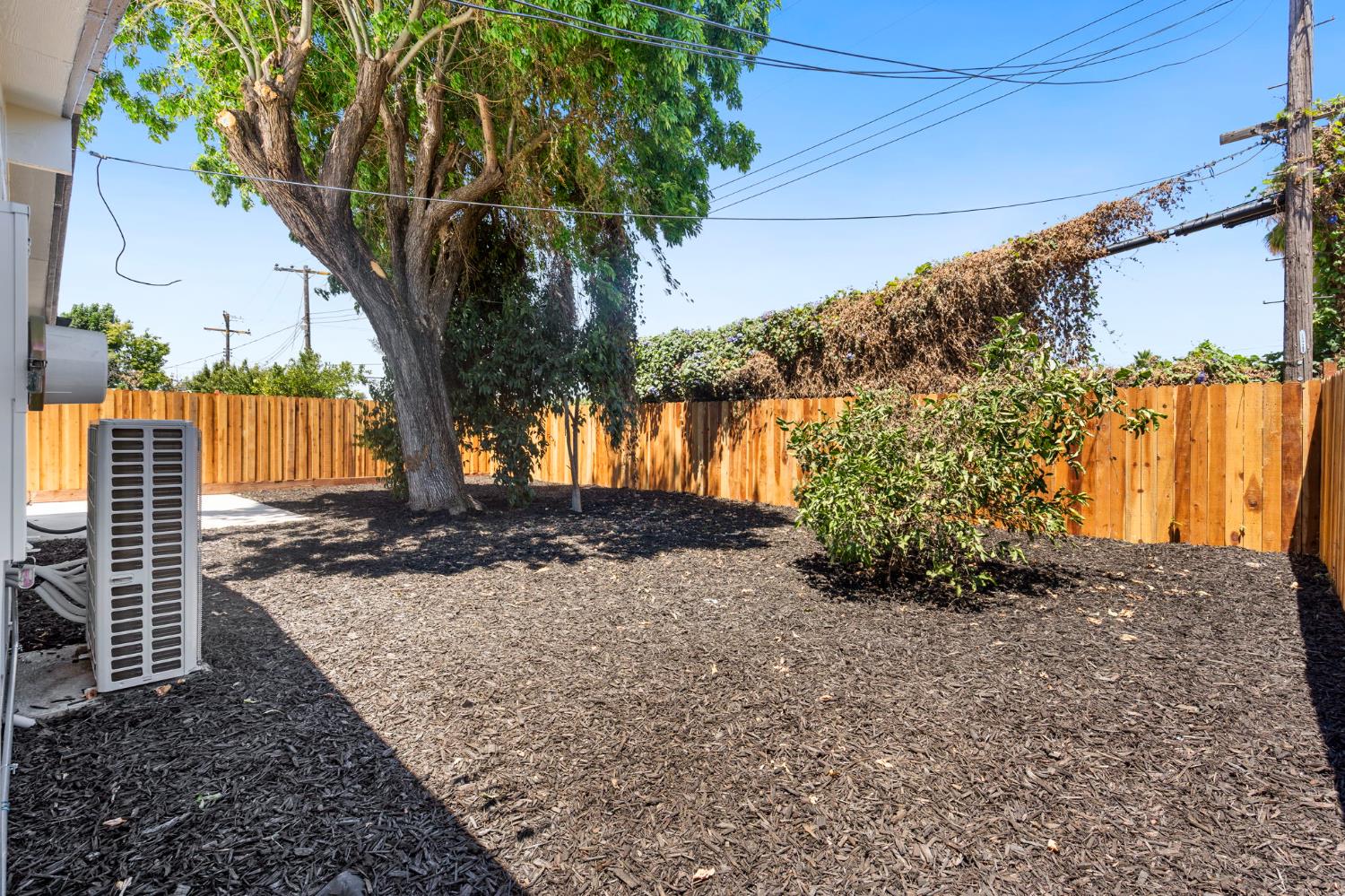 Detail Gallery Image 22 of 23 For 3889 32nd, Sacramento,  CA 95824 - 3 Beds | 2 Baths