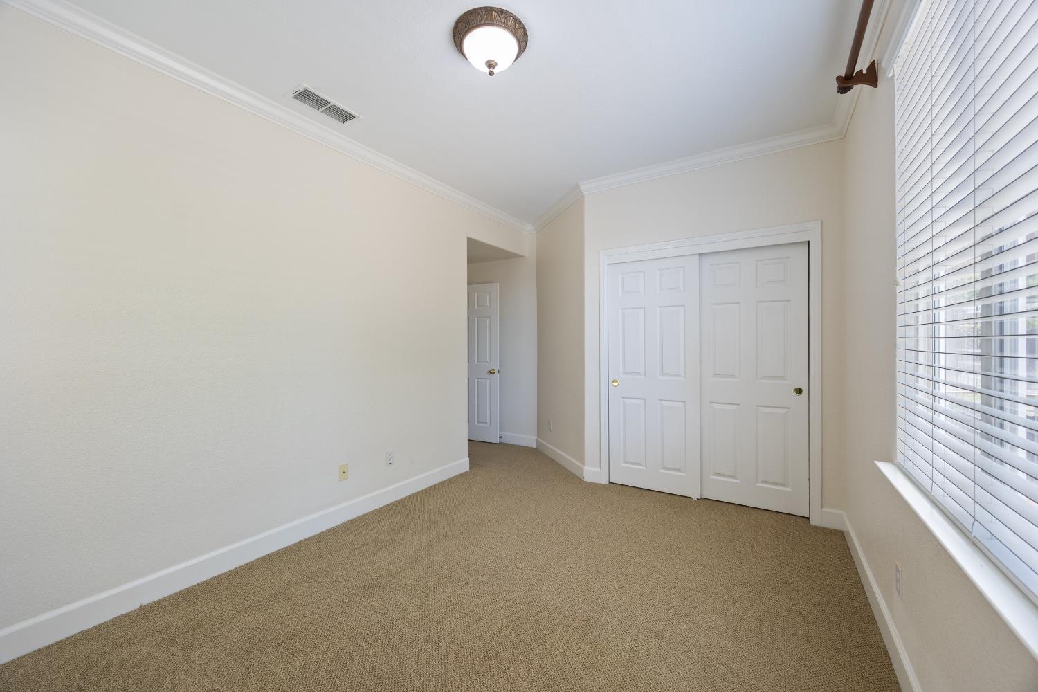Detail Gallery Image 33 of 78 For 6904 Rio Tejo Way, Elk Grove,  CA 95757 - 5 Beds | 3 Baths