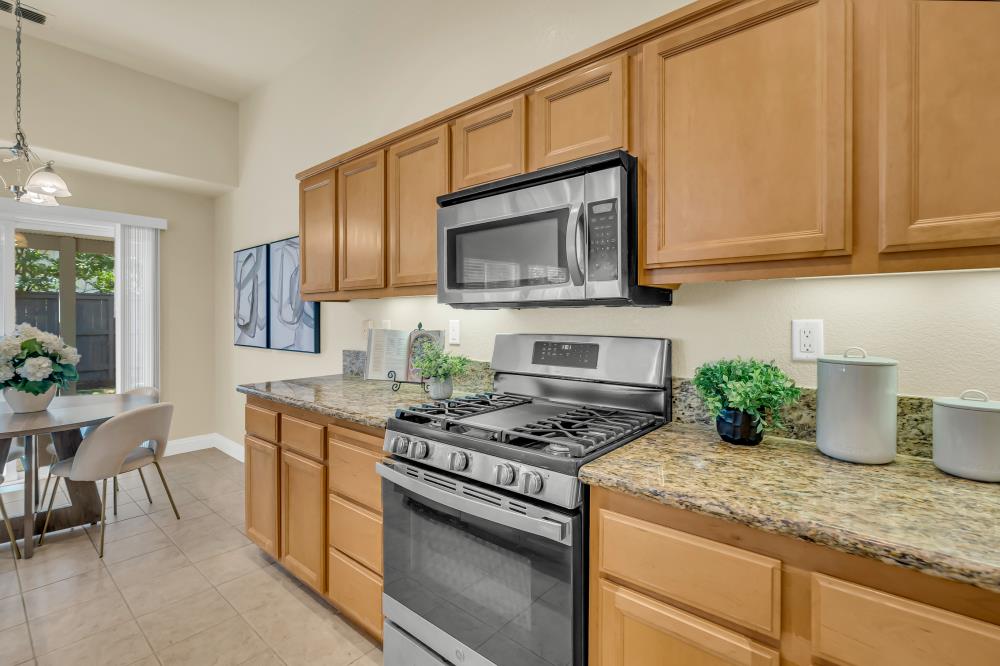 Detail Gallery Image 22 of 53 For 11772 Lilac Canyon Ct, Rancho Cordova,  CA 95742 - 4 Beds | 3 Baths