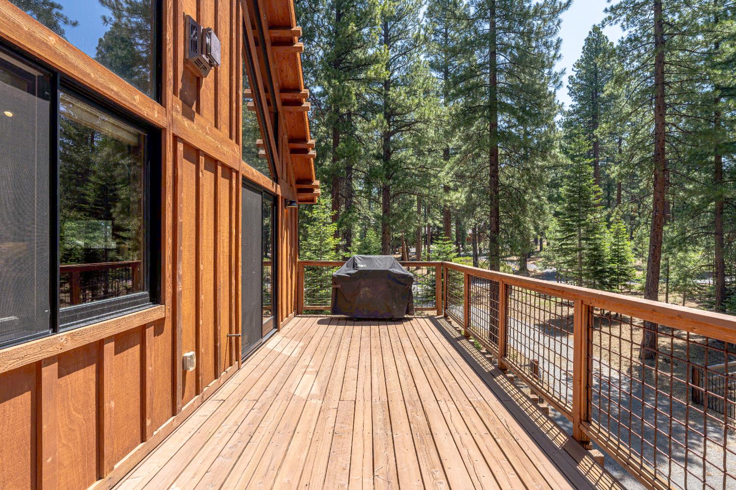 Detail Gallery Image 46 of 47 For 10854 Royal Crest Dr, Truckee,  CA 96161 - 2 Beds | 1/1 Baths